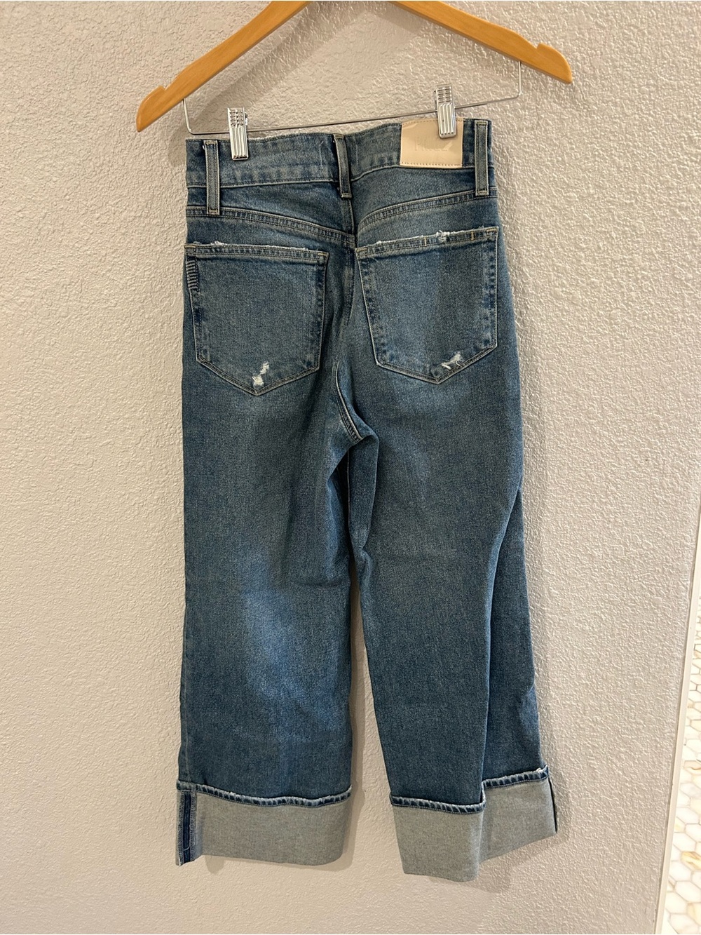 PAIGE Wide-Leg Rolled Hem Blue Jeans - Picture 4 of 8